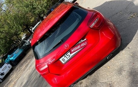 Mercedes-Benz A-Класс, 2013 год, 1 650 000 рублей, 3 фотография