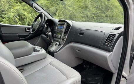 Hyundai Grand Starex Grand Starex I рестайлинг 2, 2015 год, 2 390 000 рублей, 15 фотография