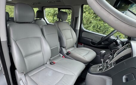 Hyundai Grand Starex Grand Starex I рестайлинг 2, 2015 год, 2 390 000 рублей, 21 фотография