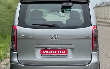 Hyundai Grand Starex Grand Starex I рестайлинг 2, 2015 год, 2 390 000 рублей, 7 фотография