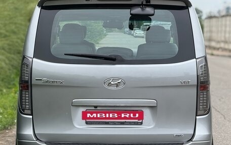Hyundai Grand Starex Grand Starex I рестайлинг 2, 2015 год, 2 390 000 рублей, 8 фотография