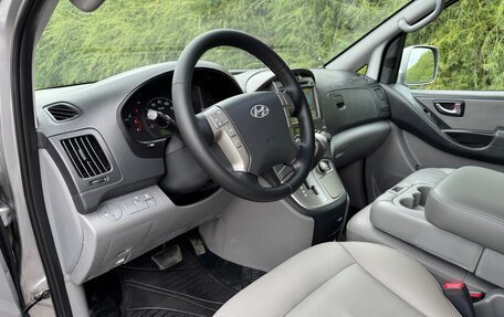 Hyundai Grand Starex Grand Starex I рестайлинг 2, 2015 год, 2 390 000 рублей, 29 фотография