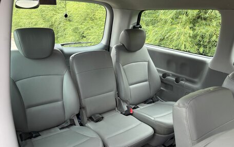 Hyundai Grand Starex Grand Starex I рестайлинг 2, 2015 год, 2 390 000 рублей, 24 фотография