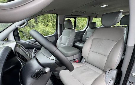 Hyundai Grand Starex Grand Starex I рестайлинг 2, 2015 год, 2 390 000 рублей, 36 фотография
