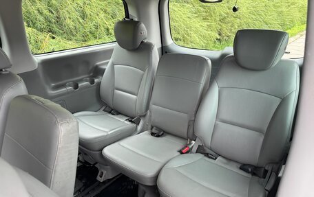 Hyundai Grand Starex Grand Starex I рестайлинг 2, 2015 год, 2 390 000 рублей, 39 фотография