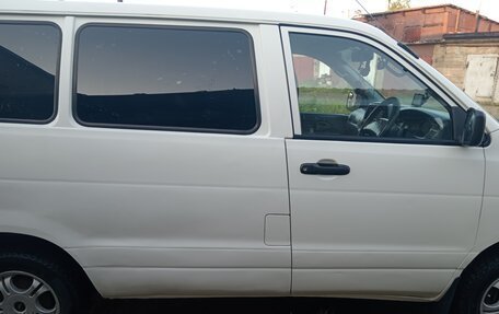 Toyota Lite Ace IV, 2000 год, 650 000 рублей, 4 фотография