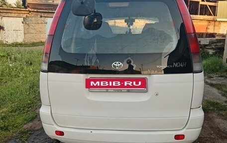 Toyota Lite Ace IV, 2000 год, 650 000 рублей, 24 фотография