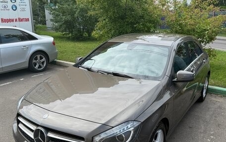 Mercedes-Benz A-Класс, 2014 год, 1 600 000 рублей, 14 фотография