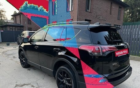 Toyota RAV4, 2019 год, 2 470 000 рублей, 5 фотография