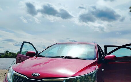 KIA Rio III рестайлинг, 2013 год, 930 000 рублей, 2 фотография