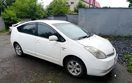 Toyota Prius, 2010 год, 550 000 рублей, 3 фотография