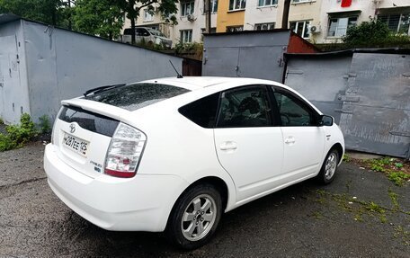 Toyota Prius, 2010 год, 550 000 рублей, 4 фотография