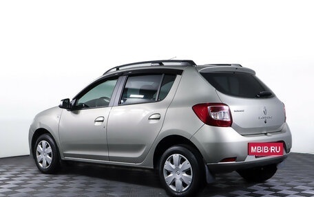 Renault Sandero II рестайлинг, 2015 год, 889 000 рублей, 7 фотография