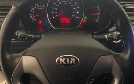KIA Rio III рестайлинг, 2015 год, 949 000 рублей, 14 фотография