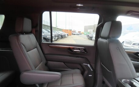 Chevrolet Suburban, 2025 год, 14 099 999 рублей, 28 фотография