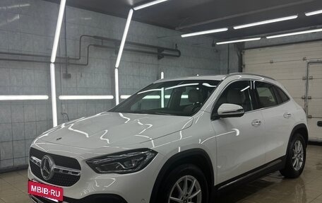 Mercedes-Benz GLA, 2020 год, 2 800 000 рублей, 7 фотография