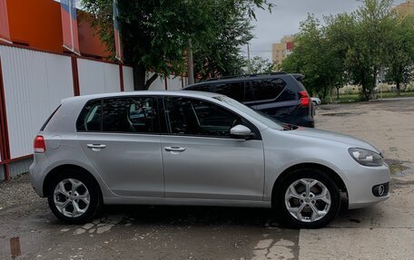 Volkswagen Golf VI, 2011 год, 649 999 рублей, 2 фотография