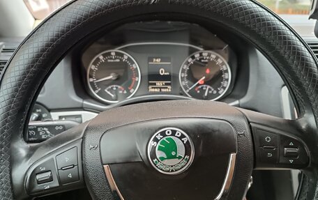 Skoda Octavia, 2009 год, 800 000 рублей, 2 фотография