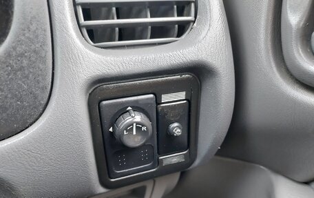 Nissan Sunny B15, 2000 год, 289 000 рублей, 29 фотография