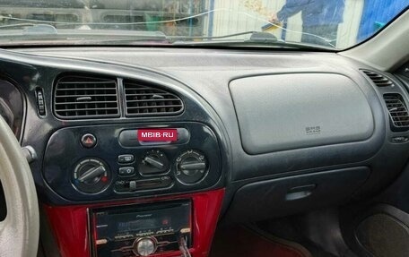 Mitsubishi Mirage VI рестайлинг, 2000 год, 300 000 рублей, 4 фотография
