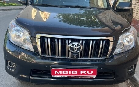 Toyota Land Cruiser Prado 150 рестайлинг 2, 2011 год, 2 500 000 рублей, 4 фотография