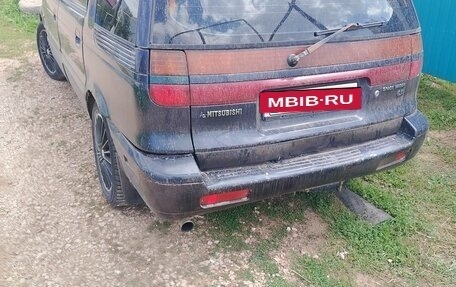 Mitsubishi Space Wagon III, 1996 год, 160 000 рублей, 3 фотография