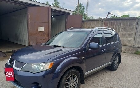 Mitsubishi Outlander III рестайлинг 3, 2007 год, 775 000 рублей, 3 фотография