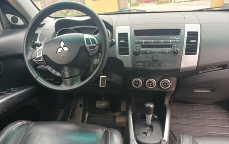 Mitsubishi Outlander III рестайлинг 3, 2007 год, 775 000 рублей, 15 фотография