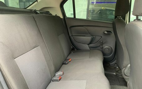 Renault Logan II, 2018 год, 599 111 рублей, 11 фотография