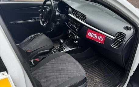 KIA Rio IV, 2020 год, 765 000 рублей, 6 фотография