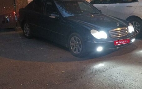 Mercedes-Benz C-Класс, 2001 год, 495 000 рублей, 1 фотография