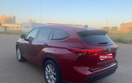 Toyota Highlander, 2020 год, 3 850 000 рублей, 7 фотография