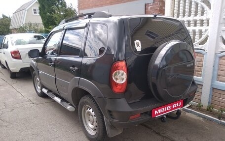 Chevrolet Niva I рестайлинг, 2011 год, 396 500 рублей, 3 фотография