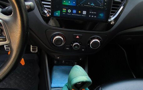 Hyundai Solaris II рестайлинг, 2017 год, 1 500 000 рублей, 21 фотография