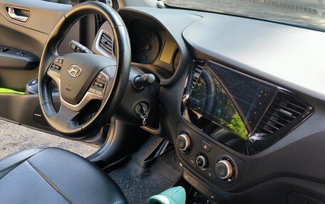 Hyundai Solaris II рестайлинг, 2017 год, 1 500 000 рублей, 30 фотография