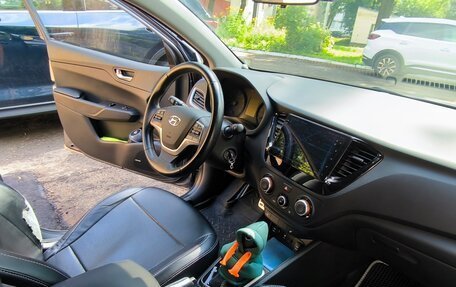 Hyundai Solaris II рестайлинг, 2017 год, 1 500 000 рублей, 29 фотография
