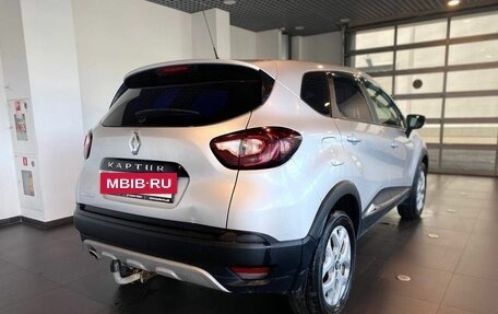Renault Kaptur I рестайлинг, 2016 год, 1 046 000 рублей, 3 фотография