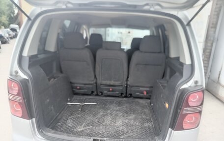 Volkswagen Touran III, 2008 год, 333 333 рублей, 8 фотография