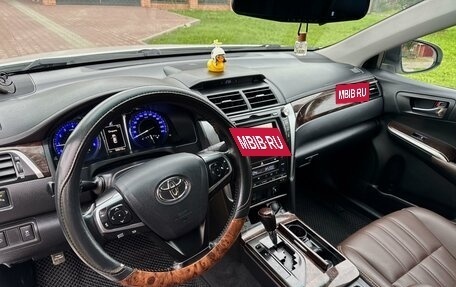 Toyota Camry, 2015 год, 2 300 000 рублей, 14 фотография