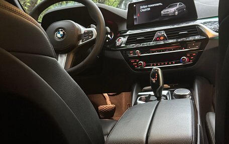 BMW 5 серия, 2018 год, 3 640 000 рублей, 21 фотография