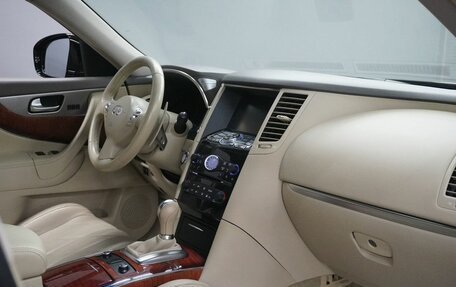 Infiniti QX70, 2016 год, 2 571 000 рублей, 15 фотография