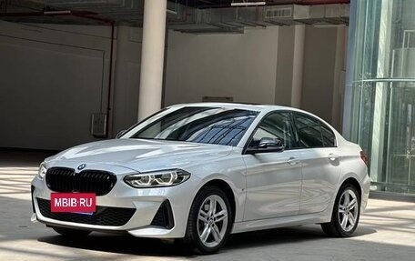 BMW 1 серия, 2021 год, 1 850 000 рублей, 2 фотография