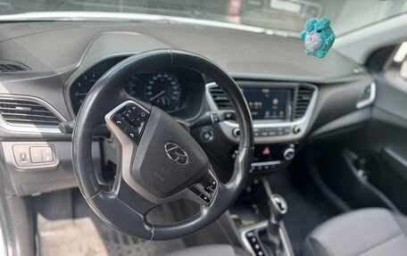 Hyundai Solaris II рестайлинг, 2018 год, 1 400 000 рублей, 9 фотография