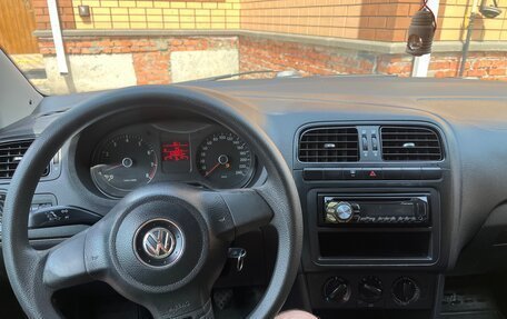 Volkswagen Polo VI (EU Market), 2013 год, 530 000 рублей, 2 фотография