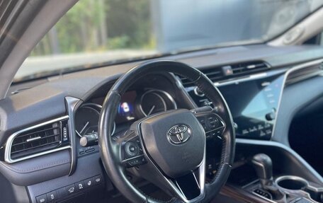 Toyota Camry, 2019 год, 2 580 000 рублей, 15 фотография