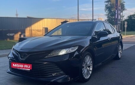 Toyota Camry, 2019 год, 2 580 000 рублей, 3 фотография