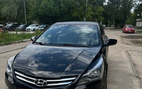 Hyundai Solaris II рестайлинг, 2016 год, 1 150 000 рублей, 2 фотография