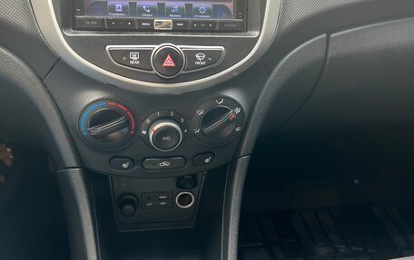 Hyundai Solaris II рестайлинг, 2016 год, 1 150 000 рублей, 11 фотография