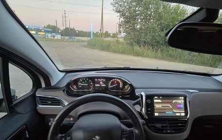 Peugeot 2008 II, 2014 год, 900 000 рублей, 5 фотография