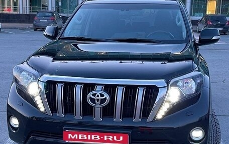 Toyota Land Cruiser Prado 150 рестайлинг 2, 2017 год, 5 200 000 рублей, 2 фотография